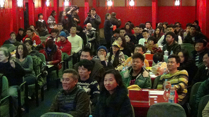 小劇場聯(lián)盟辦首屆交流會，戲劇從業(yè)者齊聚獻(xiàn)計(jì)獻(xiàn)策